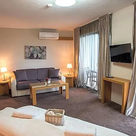 Rocca Otel 3*